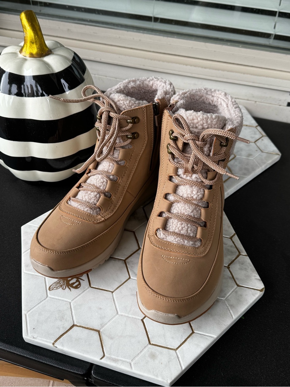 Skechers Tan Lace-Up Sherpa Ankle Boots